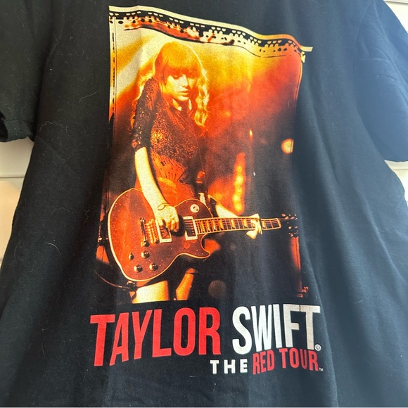 Taylor Swift Official Merch Red Tour Shirt - Picture 6 of 6